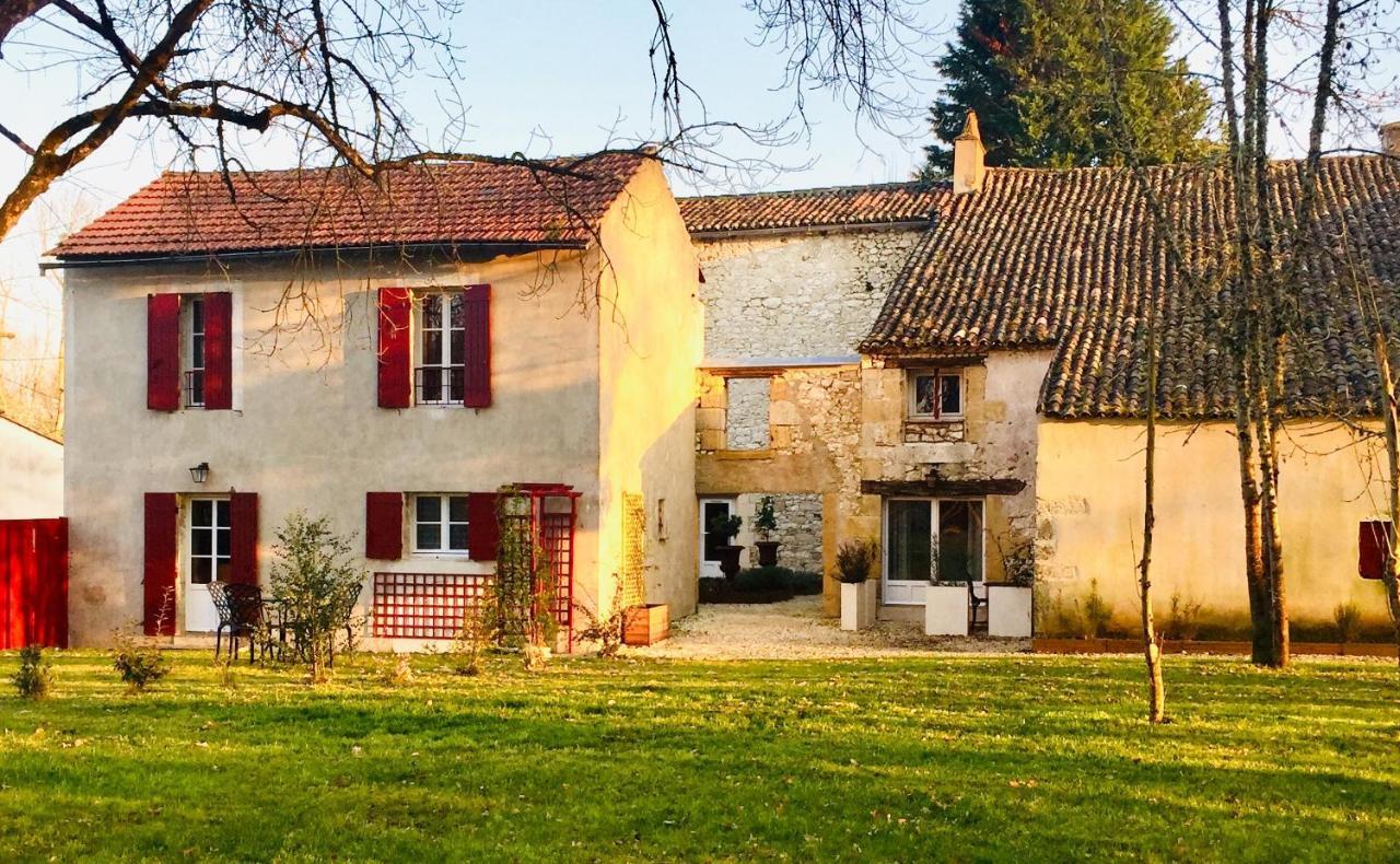 La Carreterie - Maison De Famille{S} Pineuilh Exterior photo